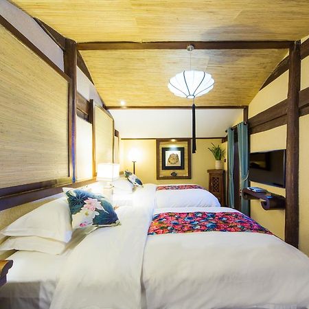 Lijiang Yuntian Palace Hotel Εξωτερικό φωτογραφία